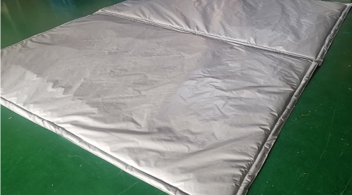 床垫垫与PVC涂层网篷布